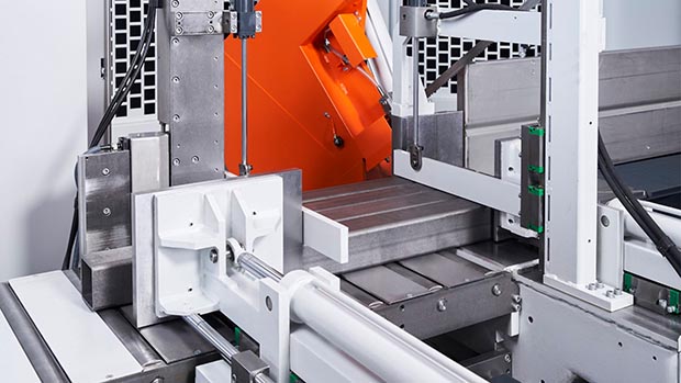 KASTOmicut AE 4.6 vollhydraulischer Bandsägeautomat für präzise Gerad- und Gehrungsschnitte in Stahl und Edelstahl