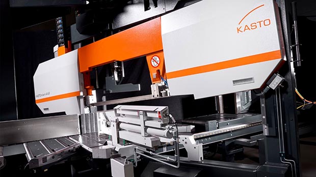 KASTOmiwin A 4.6 zweisäulengeführte Bandsäge mit Zahnstangenantrieb für schnellen Materialnachschub und hydraulischer Materialspannung