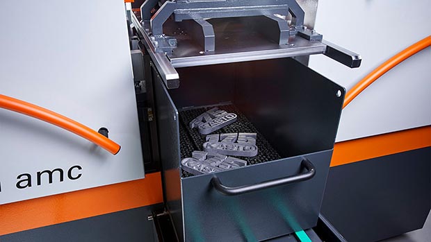 KASTOwin amc Hochleistungs-Bandsägeautomat für additive Fertigung, präzises Trennen von 3D-gedruckten Bauteilen