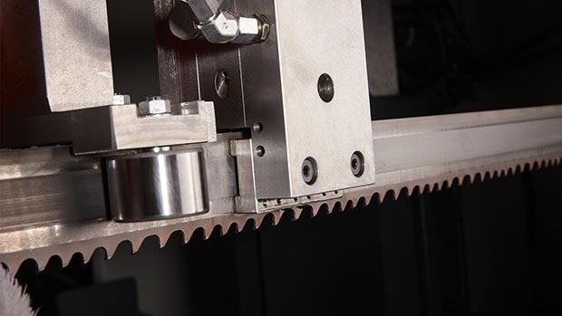 High-precision bandsaw KASTOwin pro AC 5.6 with double-sided lift-off and automatic blade guide arm adjustment