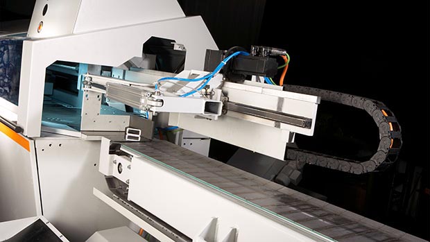 Scie circulaire KASTOflex F avec fonctionnement en série efficace et usinage flexible de profilés et tubes métalliques