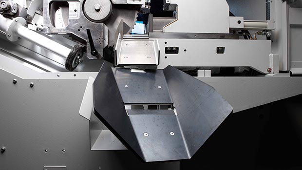 Scie circulaire haute performance KASTOgripspeed C 10 pour sections métalliques précises en grandes séries, efficace et peu usante