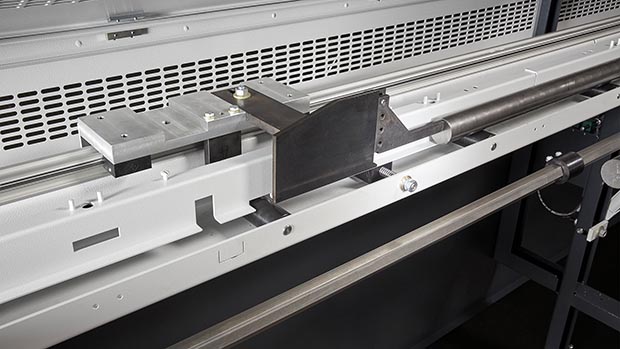 KASTOspeed M 9 circular saw automatic for workshop and production with PLC control and operator panel