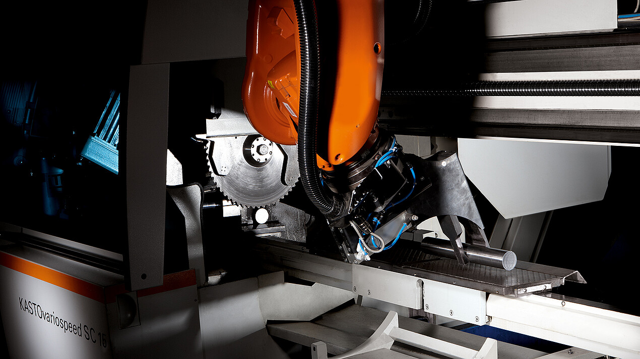 Materialhandling bei KASTO für Langgut und Blech