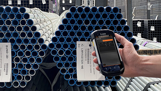 Mobile KASTOlogic system for controlling material flows and warehouse processes in an automated long goods storage system for tubes