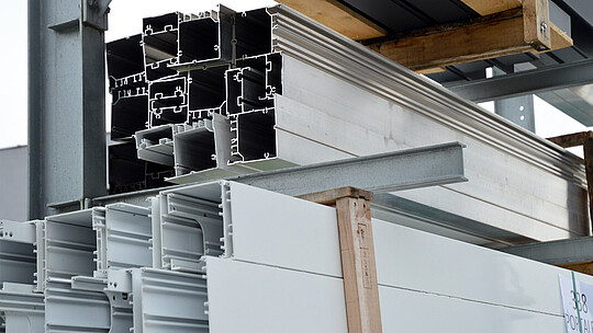 The profiles, which were previously exposed to the elements at the external storage site, are now stored in a dry, protected location and are ready for use at any time.