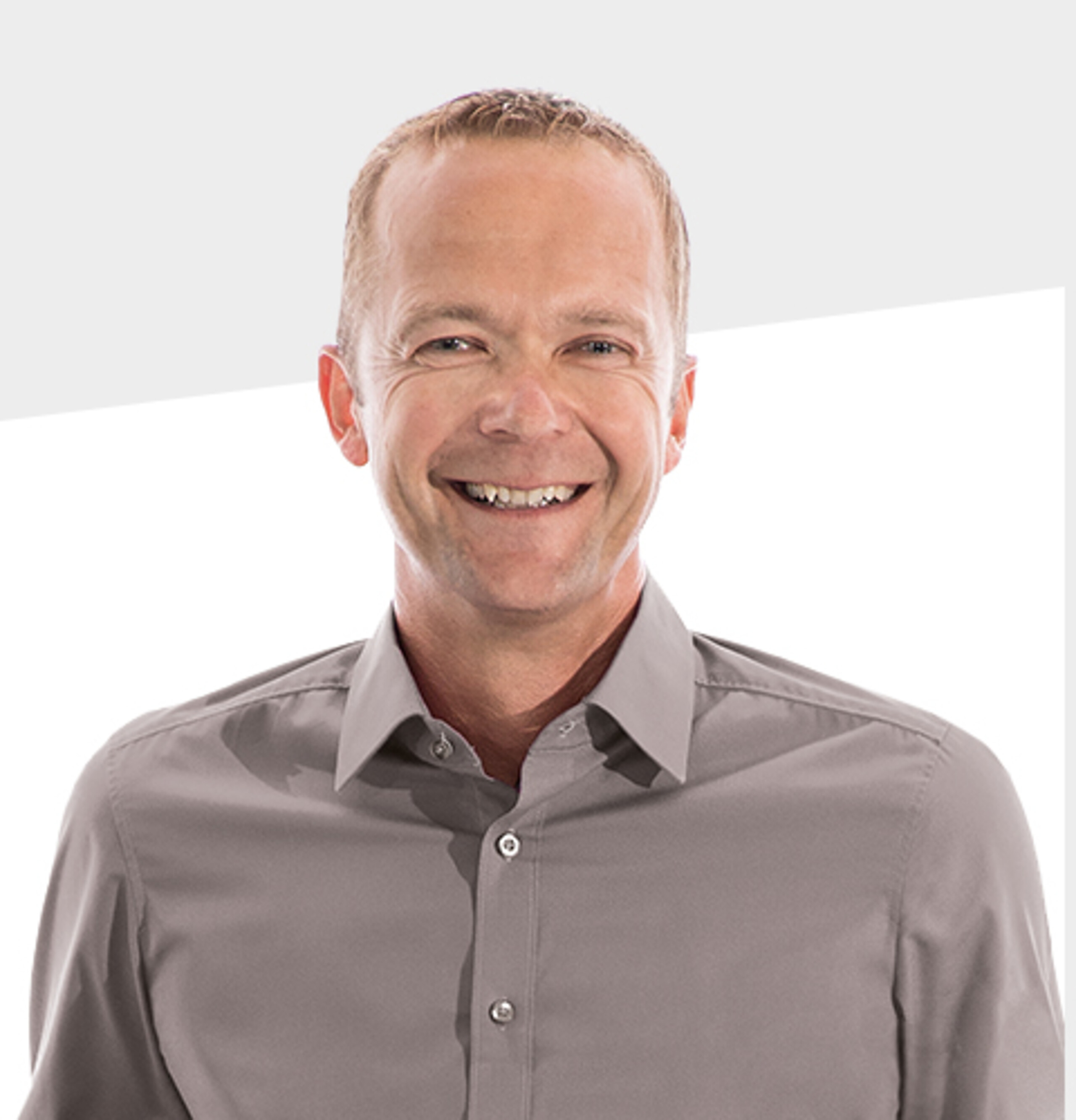 Contact person at KASTO Maschinenbau for automated storage systems and sawing technology