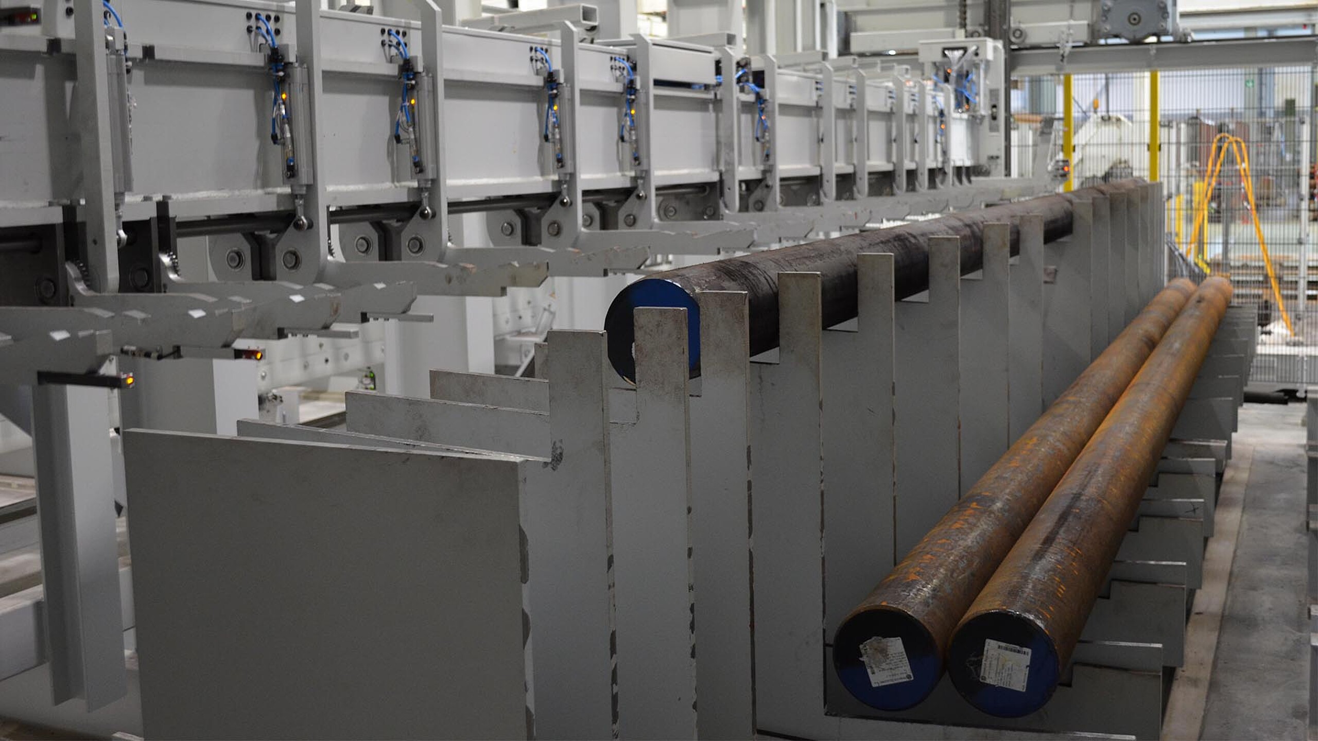 Technologie de sciage industrielle pour la découpe précise de barres métalliques