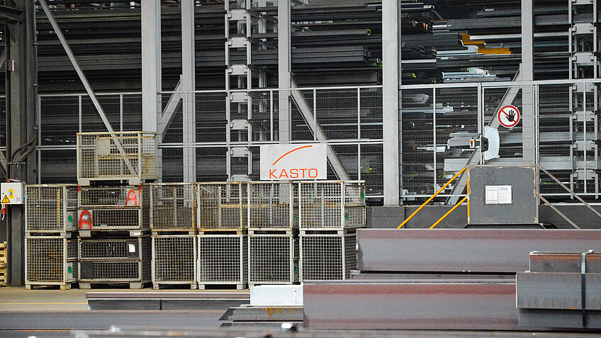 Since 2016, the UNIBLOC stacking yoke system has expanded Kerschgens’ storage capacity with 803 locations.