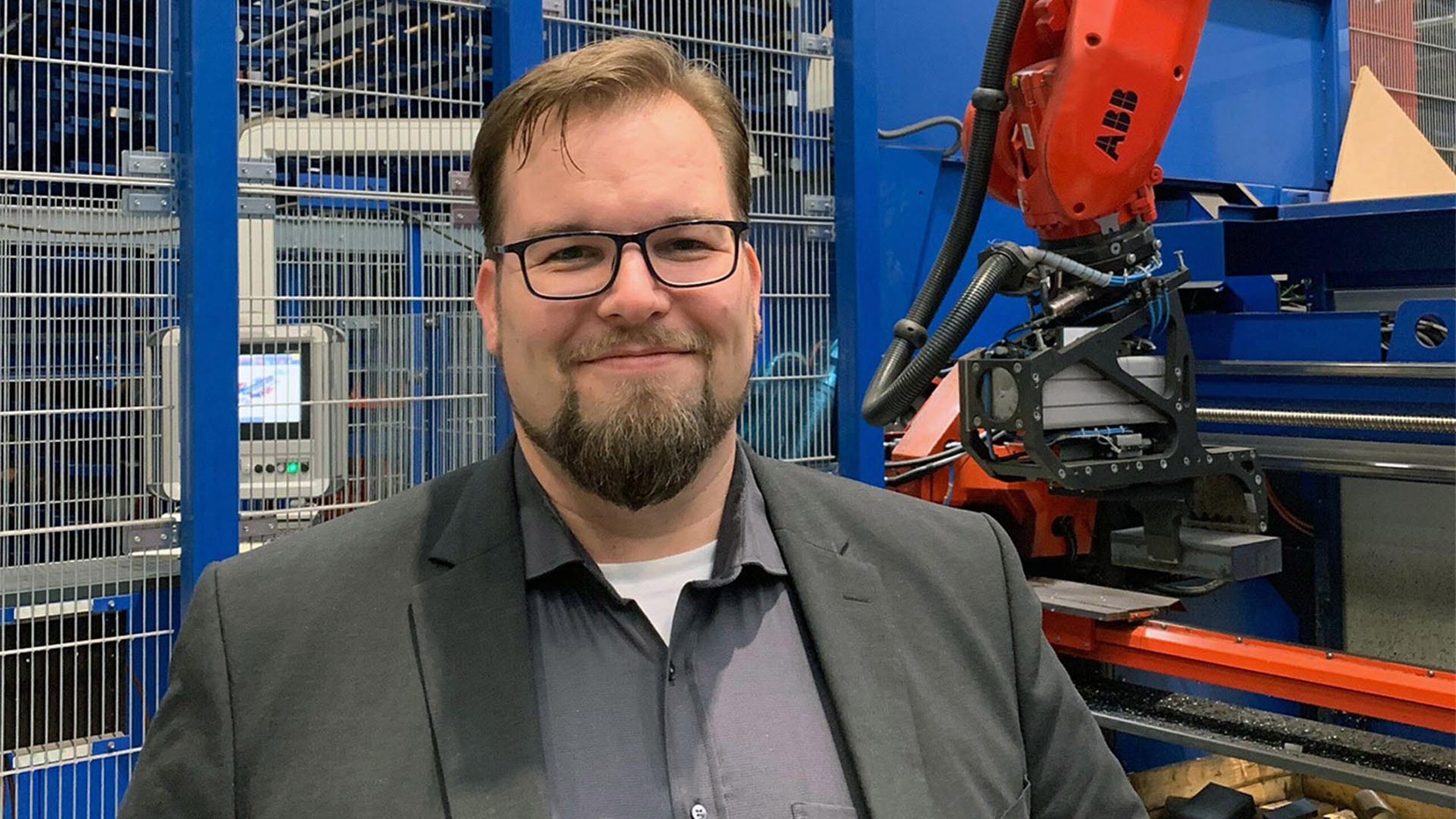 Client de référence dans le négoce d’acier utilisant les solutions de stockage et sciage KASTO
