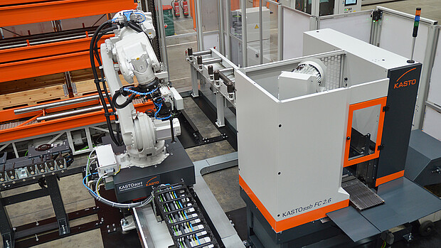 KASTOssb FC 2.6 avec robot de manutention KASTOsort