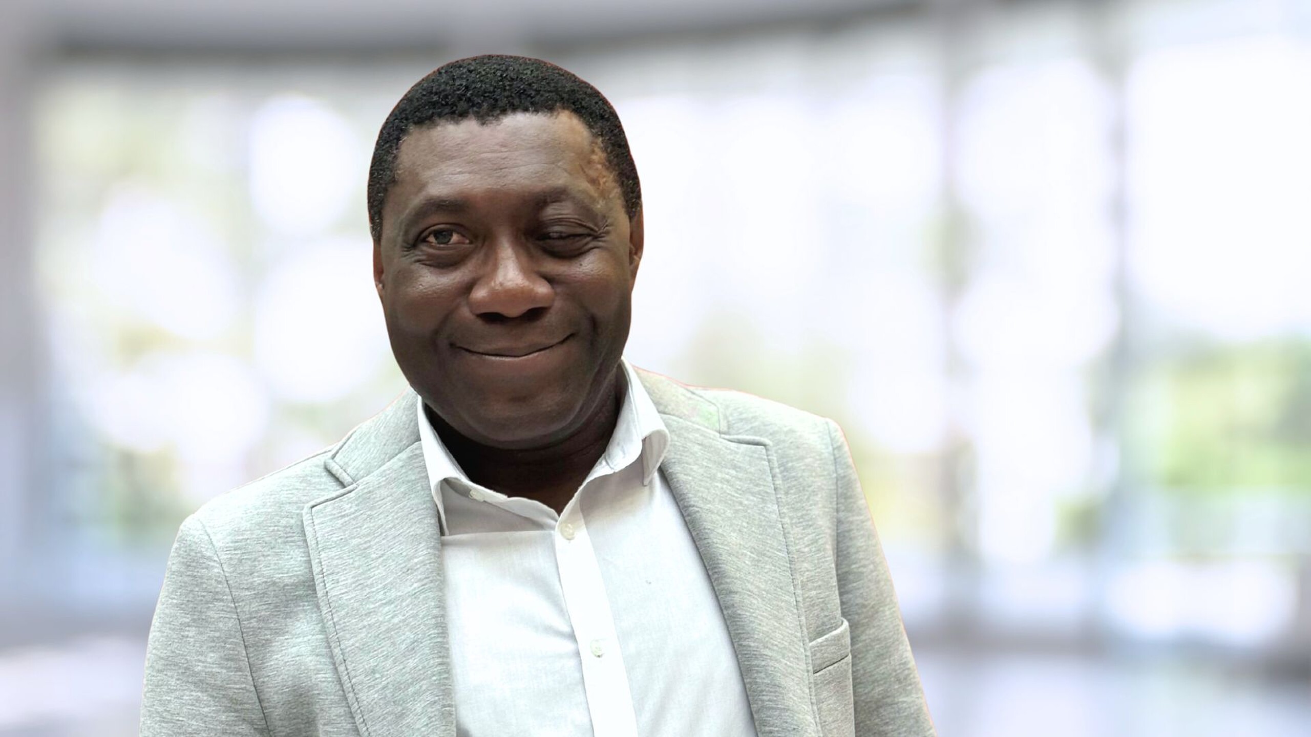 Rigobert Ghomsi, Spezialist Fenster-, Türen- und Fassadenbranche